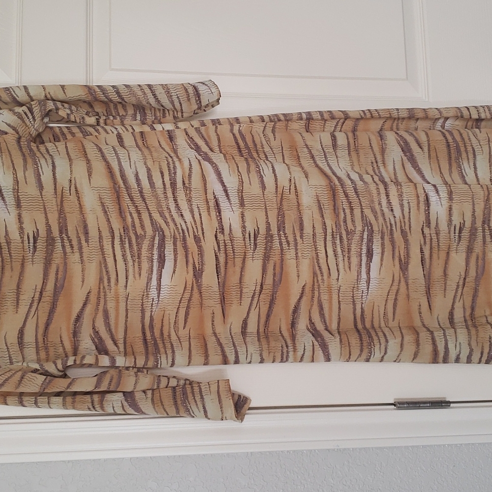 Natori Golden Tiger Print Silk Caftan - Picture 4 of 10